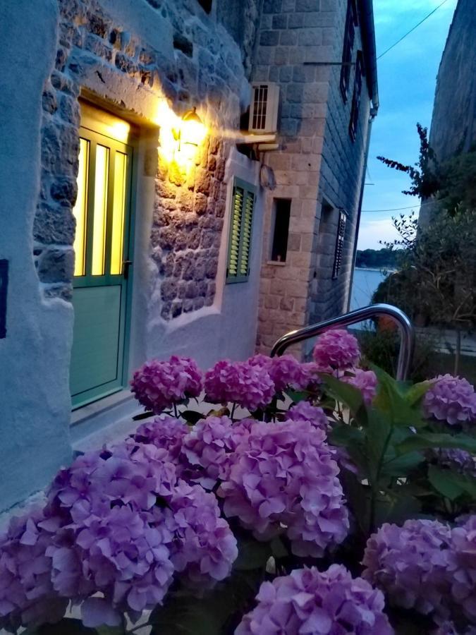 Appartement Rabski Dvor à Rab Town Extérieur photo